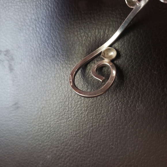 Mexican Vintage Silver Cuff Bracelet Domed Center Scrollwork - Picture 3 of 3